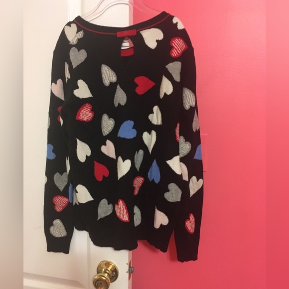 Leo and Ugo woman’s heart sweater - Picture 2 of 3